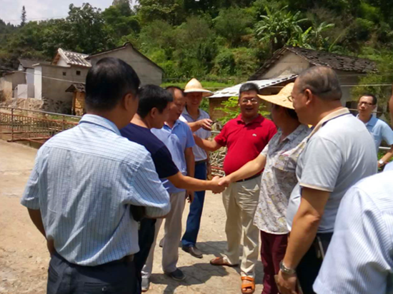 潮州中油参加地方精准扶贫活动